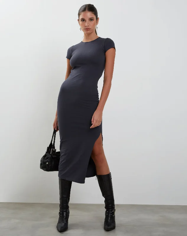 Kasor Open Back Midi Dress in Ocean Storm Comfortable Casual Midi Dress