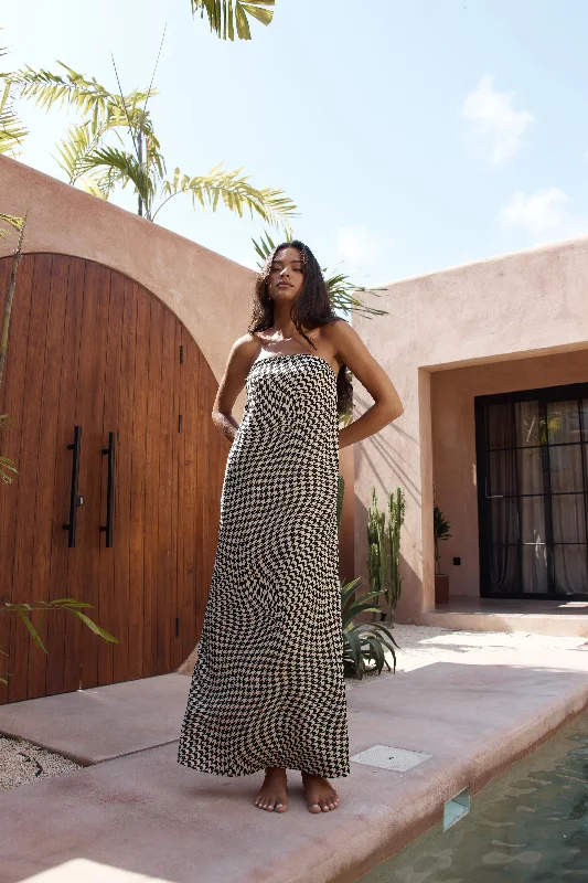 Rina Maxi Dress - Bonn Print Fashionable Open-Back Maxi Dress