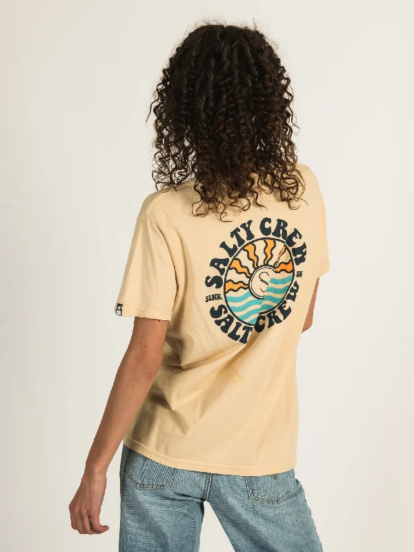 SALTY CREW SUN WAVES BOYFRIEND T-SHIRT - CLEARANCE Fitted T-Shirt Seamless Stretchy