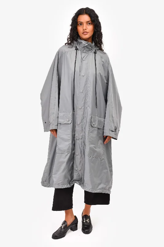 Balenciaga Grey Nylon Logo Oversized 'Opera' Rain Jacket Size 34 Jersey Jacket Tulle Jacket Batik Jacket Balenciaga Grey Nylon Logo Oversized 'Opera' Rain Jacket Size 34 Jersey Jacket Tulle Jacket Batik Jacket