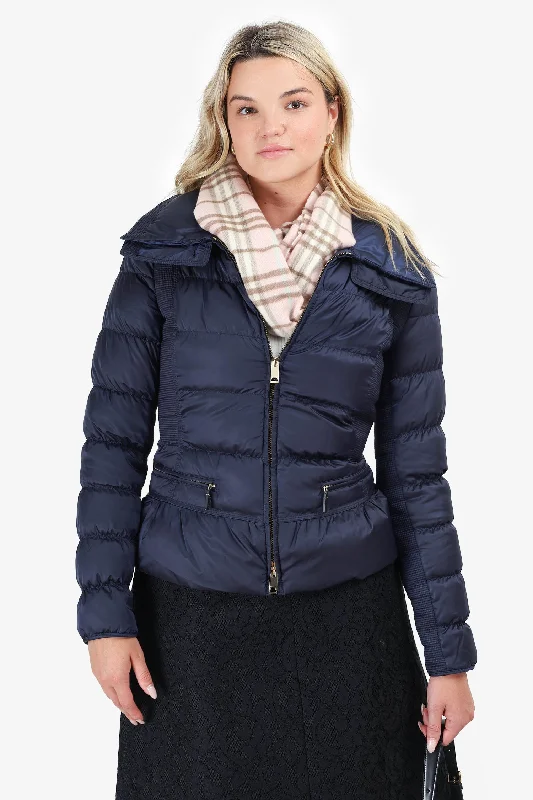 Burberry Navy Quilted Cinched Waist Puffer Jacket Size M Zippered Front Buttoned Front Snap Front Burberry Navy Quilted Cinched Waist Puffer Jacket Size M Zippered Front Buttoned Front Snap Front