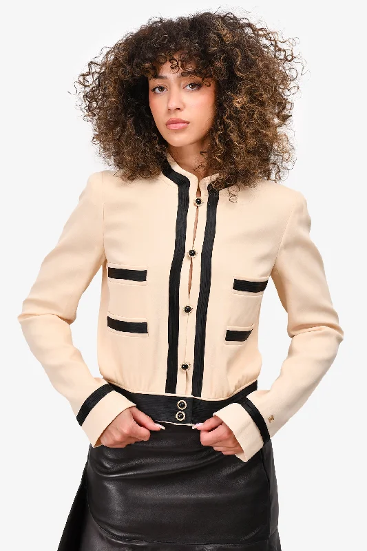 Pre-Loved Chanel™ 2002 Beige/Black Wool Buttoned Jacket Size 38 Boat Neck Shawl Collar Notched Collar Pre-Loved Chanel™ 2002 Beige/Black Wool Buttoned Jacket Size 38 Boat Neck Shawl Collar Notched Collar