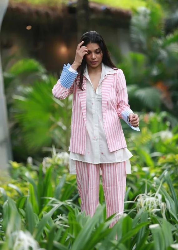 Noon Short Jacket Snapped Jacket Toggled Jacket Drawstring Jacket