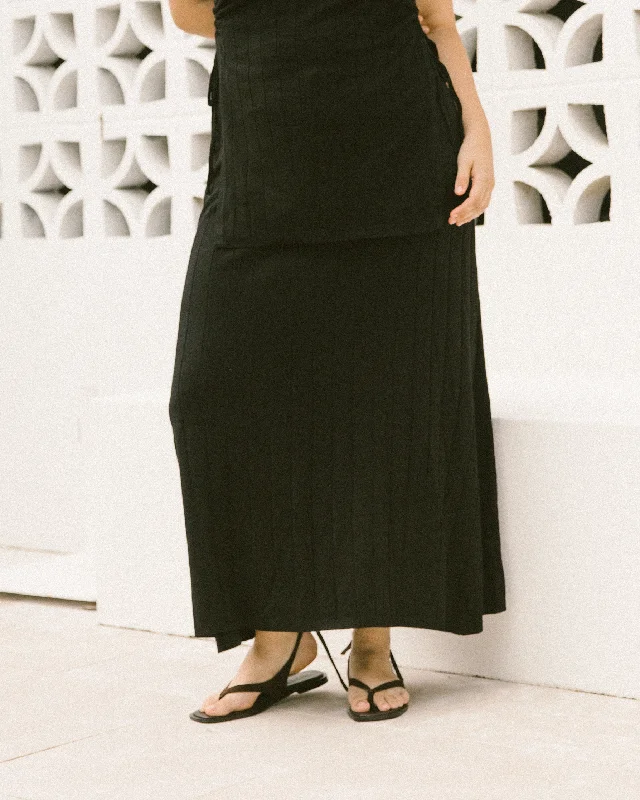 Parker Maxi Skirt | Black wool skirt breathable