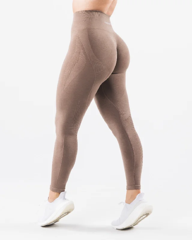 Amplify Contour Legging - Sand Stylish Ankle-Length Leggings
