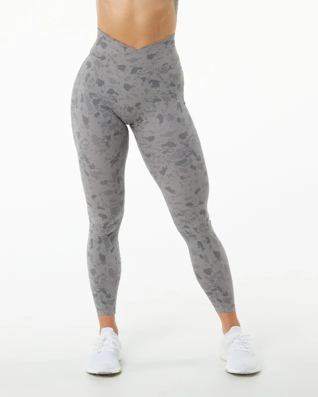 Surface Power Legging - Pebble Print Stone Grey Trendy Color Block Leggings