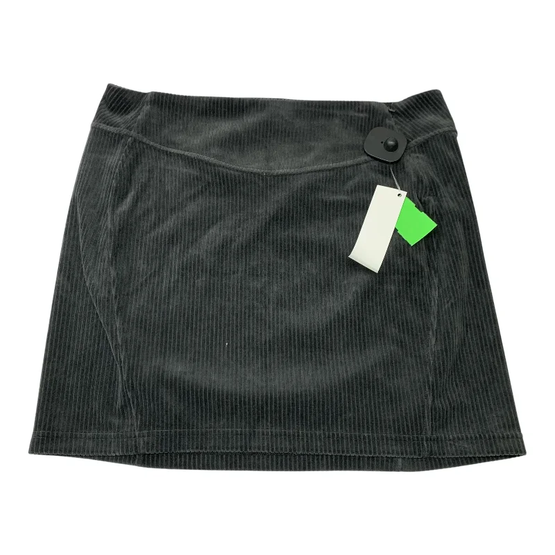 Athletic Skirt By Lululemon In Grey, Size: M lightweight skirt design